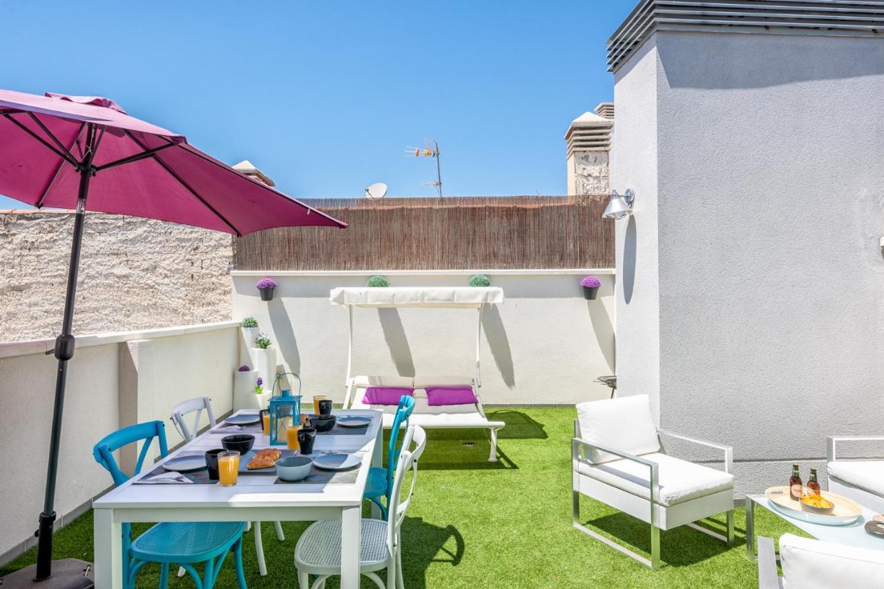 Atico Con Terraza Ac 1Hab En El Centro Y Piscina Comunitaria Apartment Malaga Exterior photo
